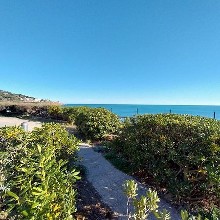 40 M², 1Ere Ligne Mer, Dernier Etage Avec Ascenseur Sète Buitenkant foto