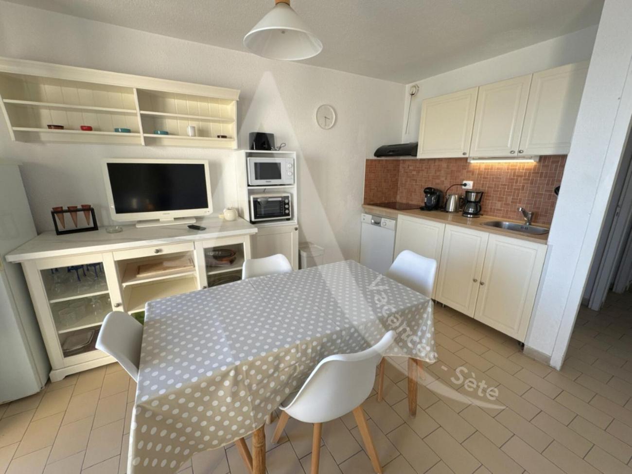 40 M², 1Ere Ligne Mer, Dernier Etage Avec Ascenseur Sète Buitenkant foto